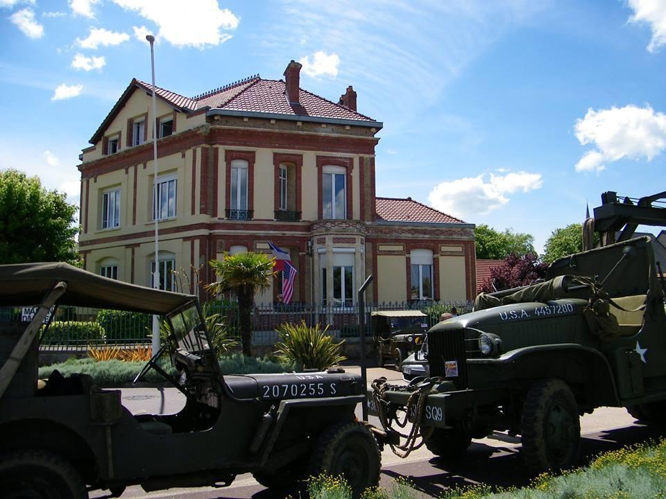 La Roseliere Hotel Carentan Exterior foto